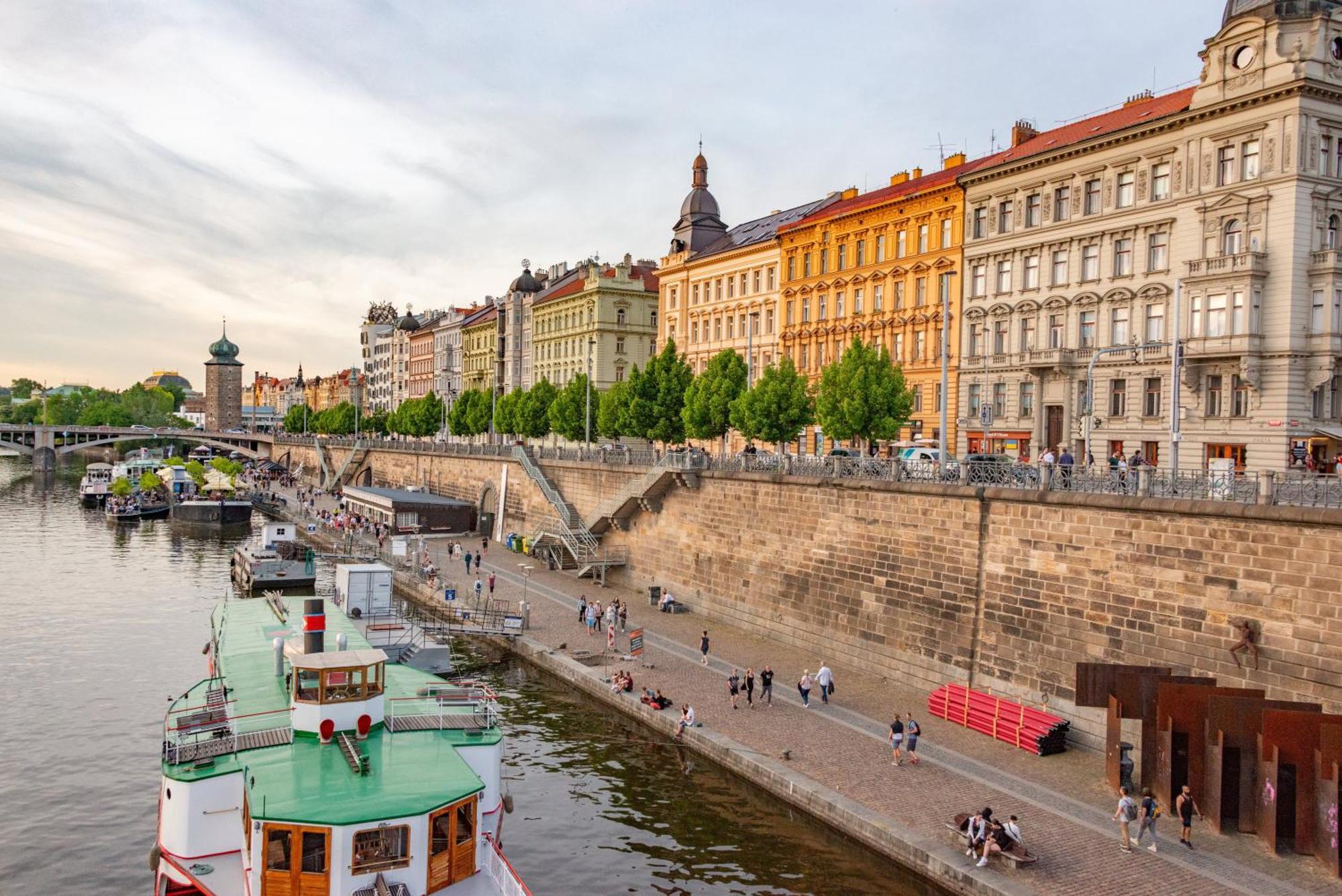New Apartments Complex Prague Florenc Exterior photo