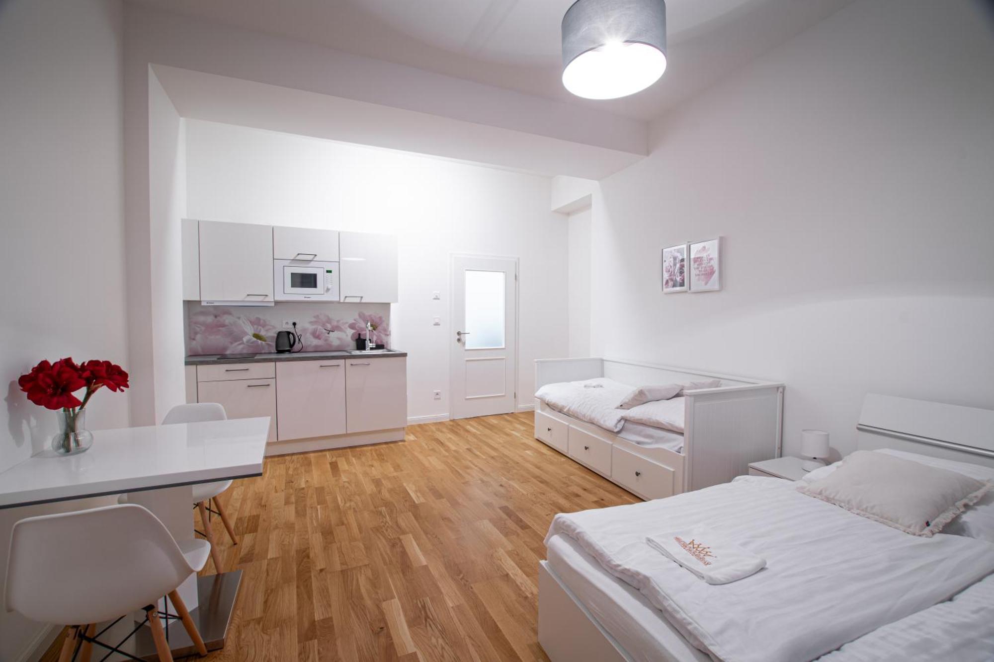 New Apartments Complex Prague Florenc Exterior photo